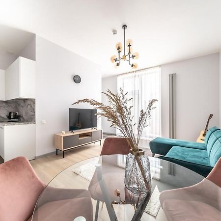New Comfortable 2 Bedroom Cottage W/Big Terrace Юрмала Экстерьер фото