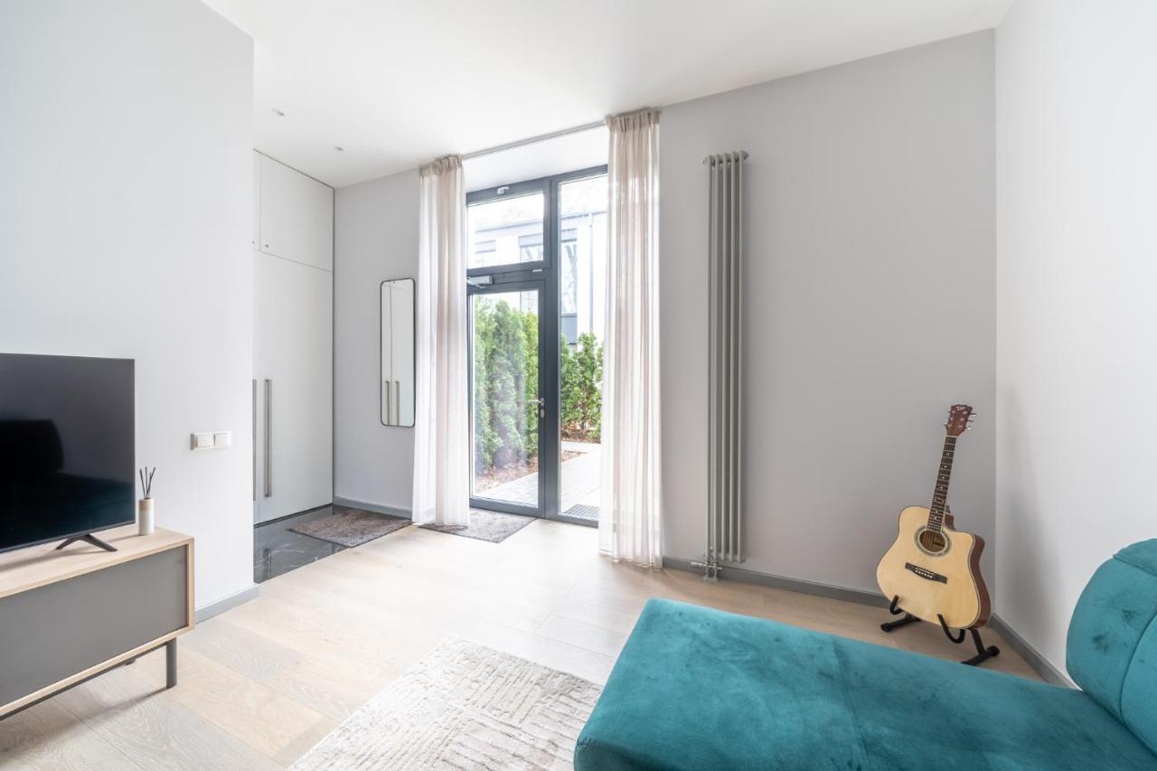 New Comfortable 2 Bedroom Cottage W/Big Terrace Юрмала Номер фото